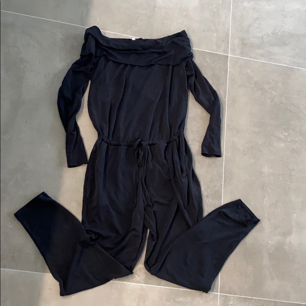 Off the shoulder Fabletics jumpsuit. Super comfy!